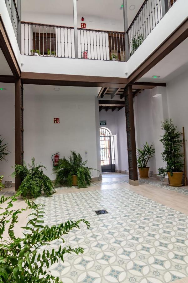 Apartamentos Turísticos Mamelón Jerez de la Frontera Exterior foto