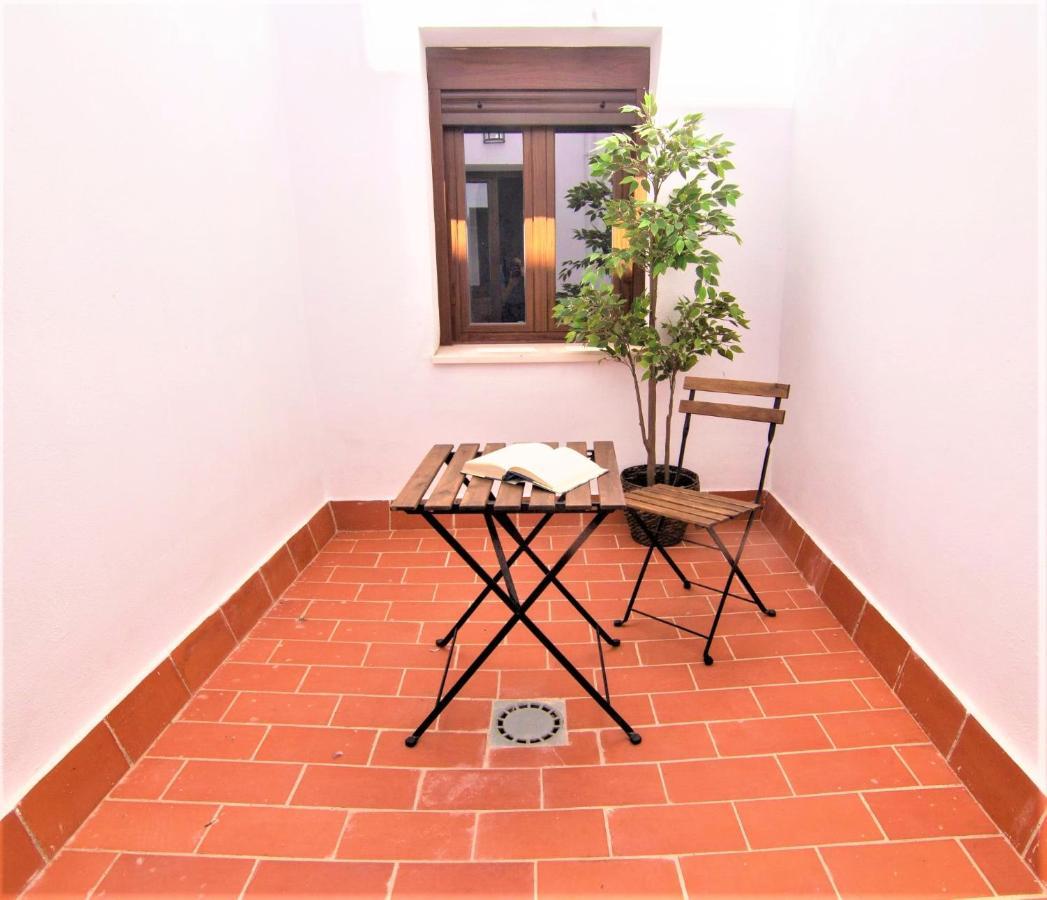 Apartamentos Turísticos Mamelón Jerez de la Frontera Exterior foto