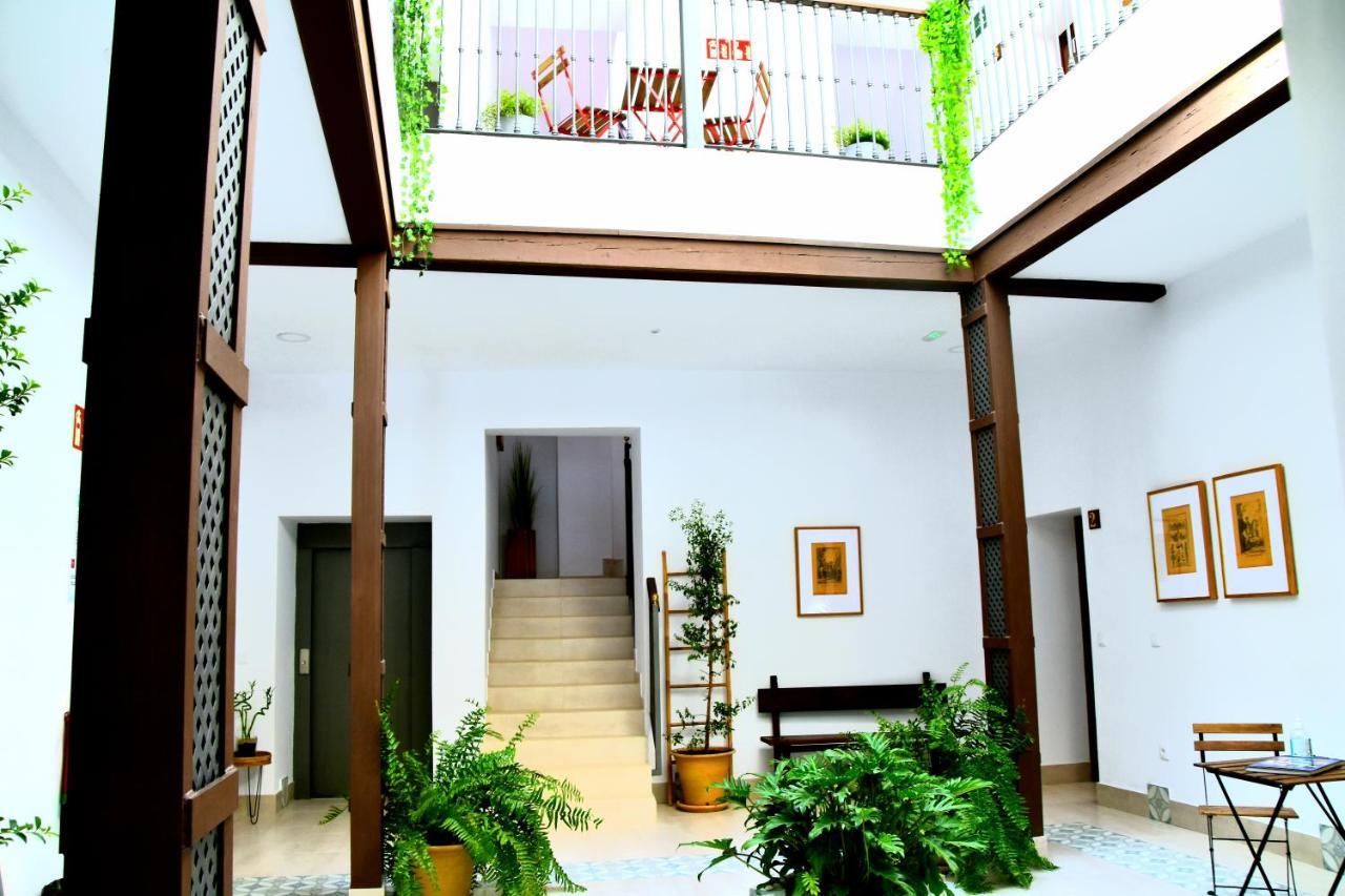 Apartamentos Turísticos Mamelón Jerez de la Frontera Exterior foto