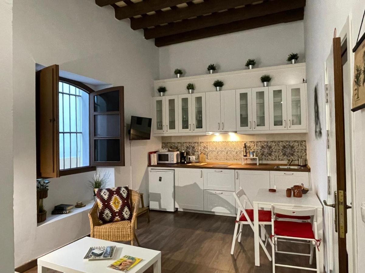 Apartamentos Turísticos Mamelón Jerez de la Frontera Exterior foto