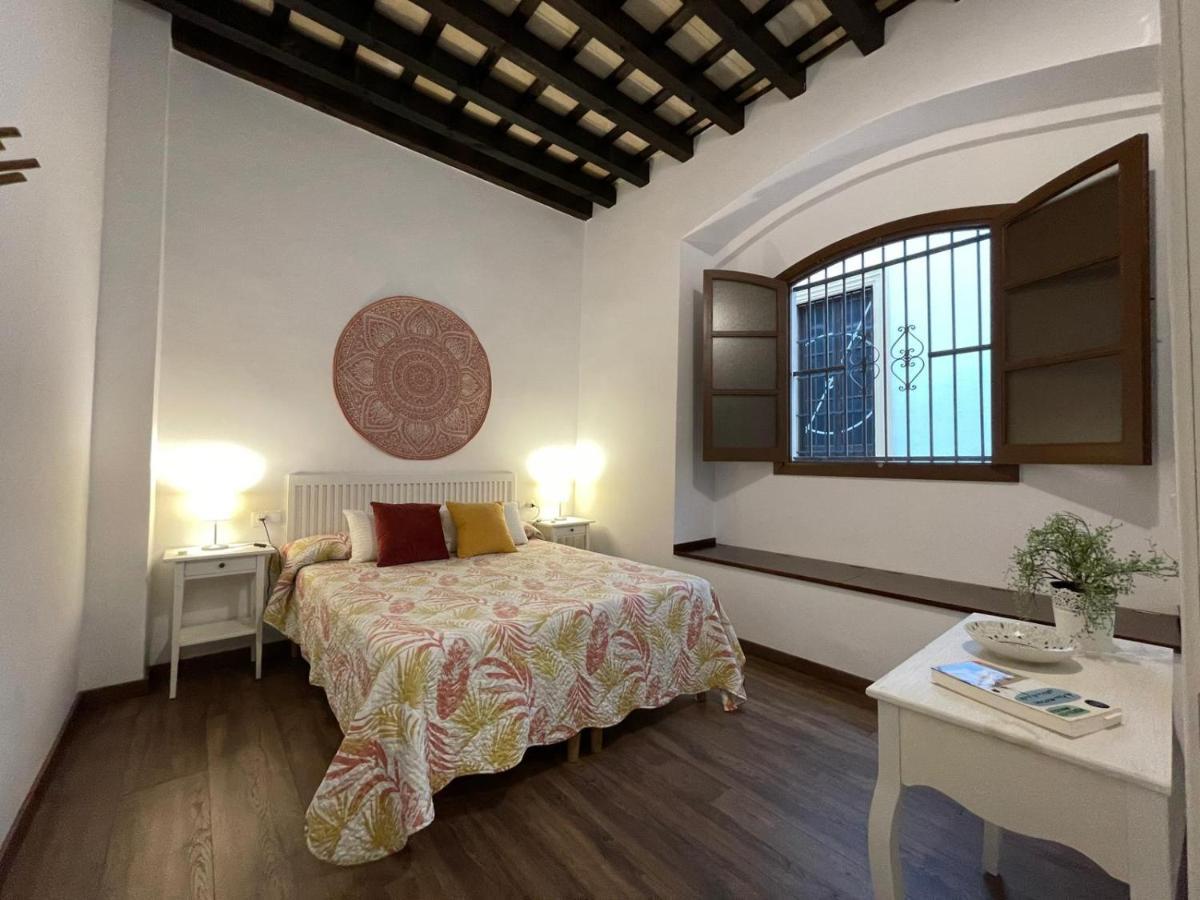 Apartamentos Turísticos Mamelón Jerez de la Frontera Exterior foto