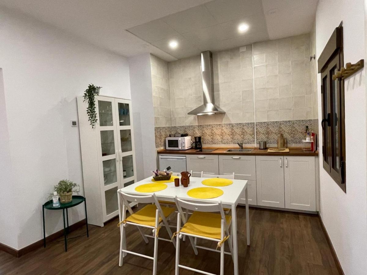 Apartamentos Turísticos Mamelón Jerez de la Frontera Exterior foto