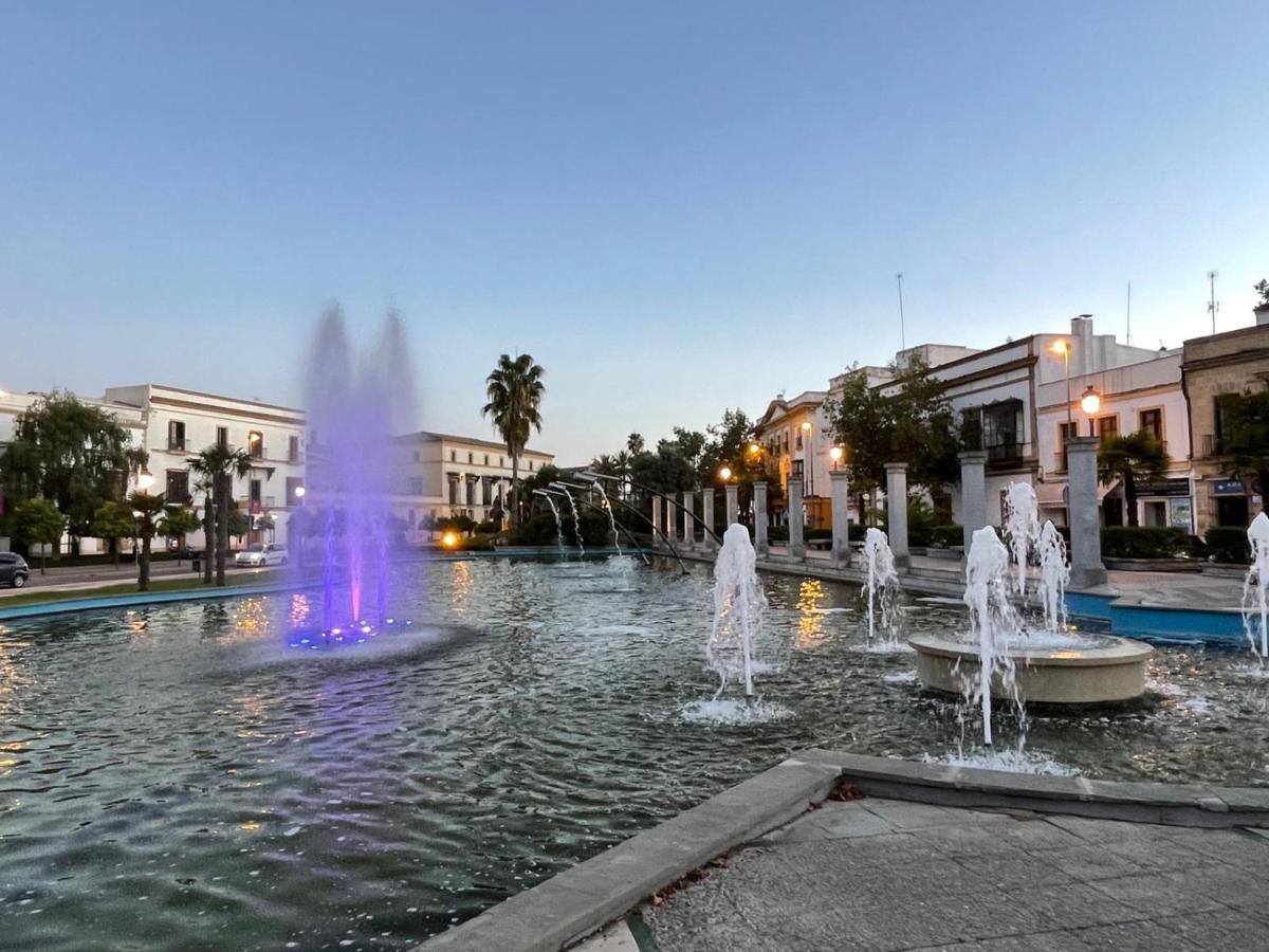 Apartamentos Turísticos Mamelón Jerez de la Frontera Exterior foto
