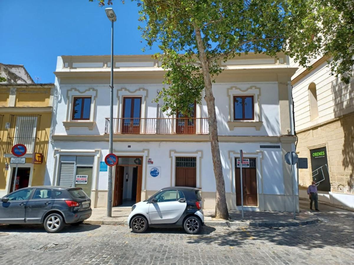 Apartamentos Turísticos Mamelón Jerez de la Frontera Exterior foto